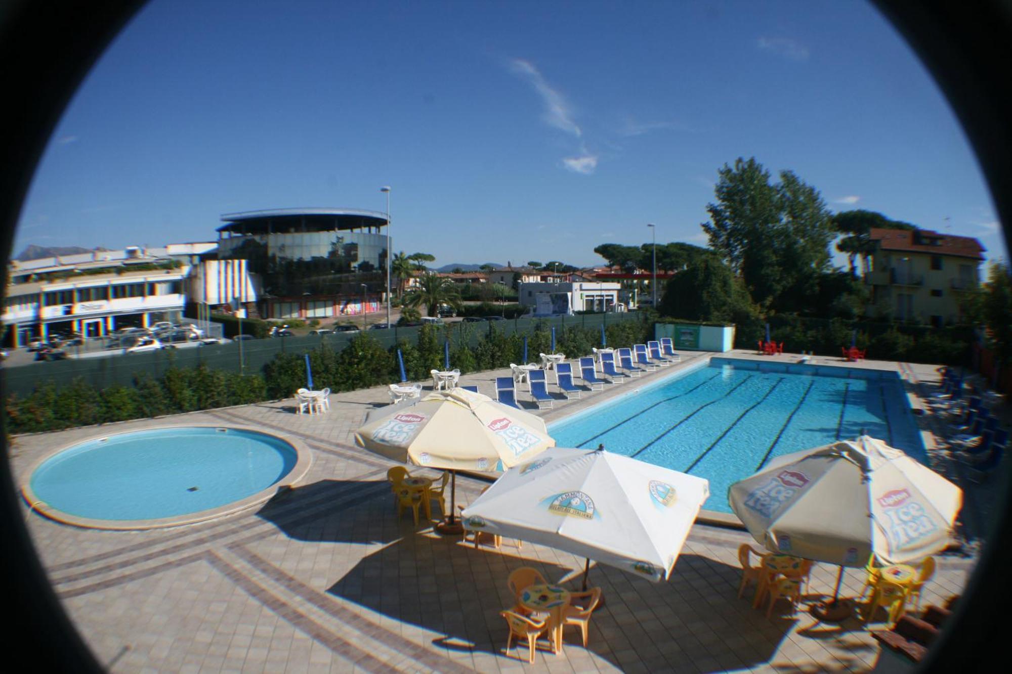 Camping Versilia Mare Hotel Lido di Camaiore Exterior photo