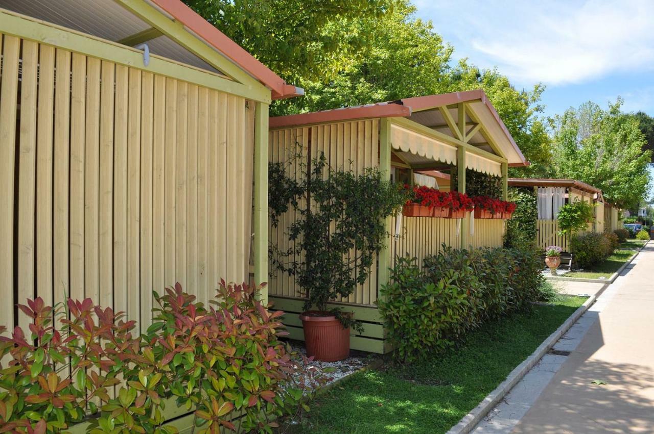 Camping Versilia Mare Hotel Lido di Camaiore Exterior photo